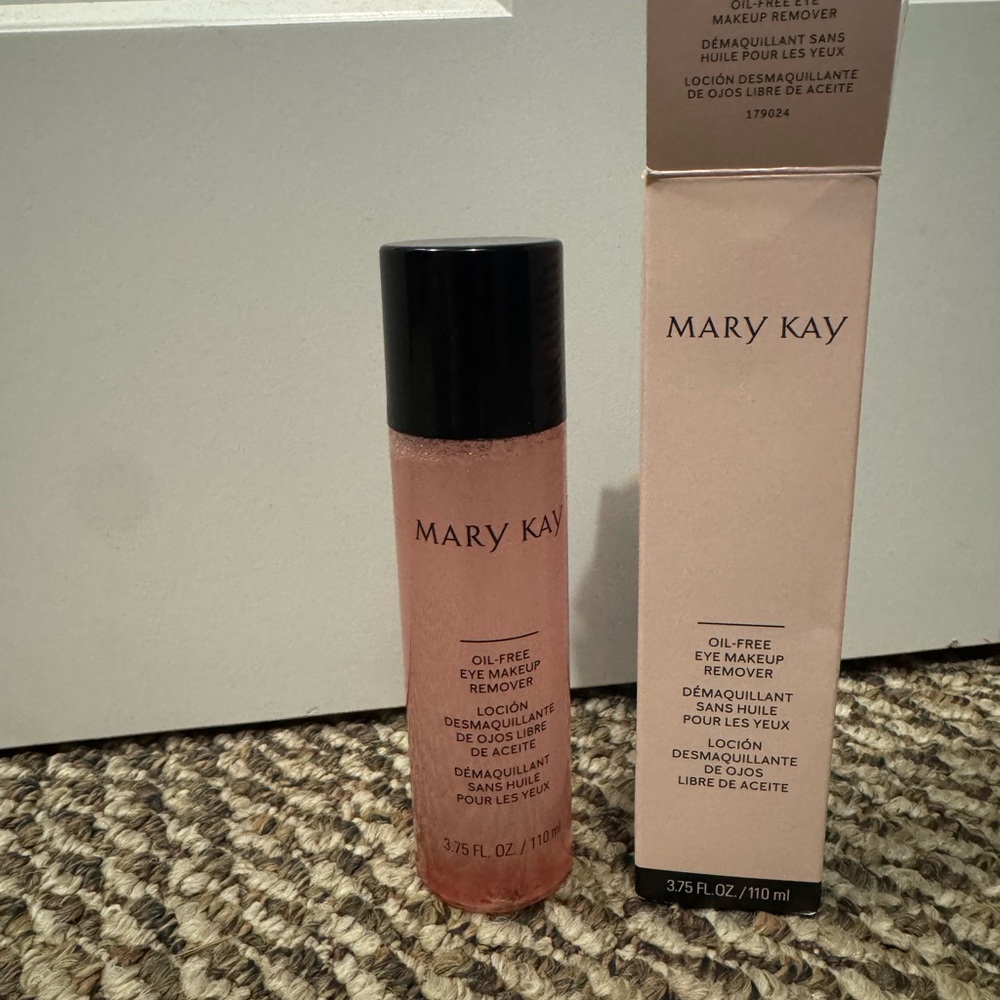 Brand New Mary Kay Eye Makeup Remover in Cream Packaging